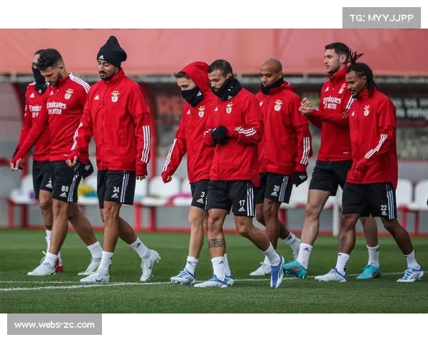 本菲卡全场占优21次射门未能破门,勒沃库森顽强防守保平