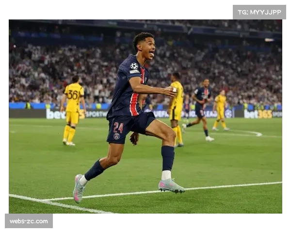 法国足协宣布，下赛季起法甲将试用“半自动越位”技术系统。